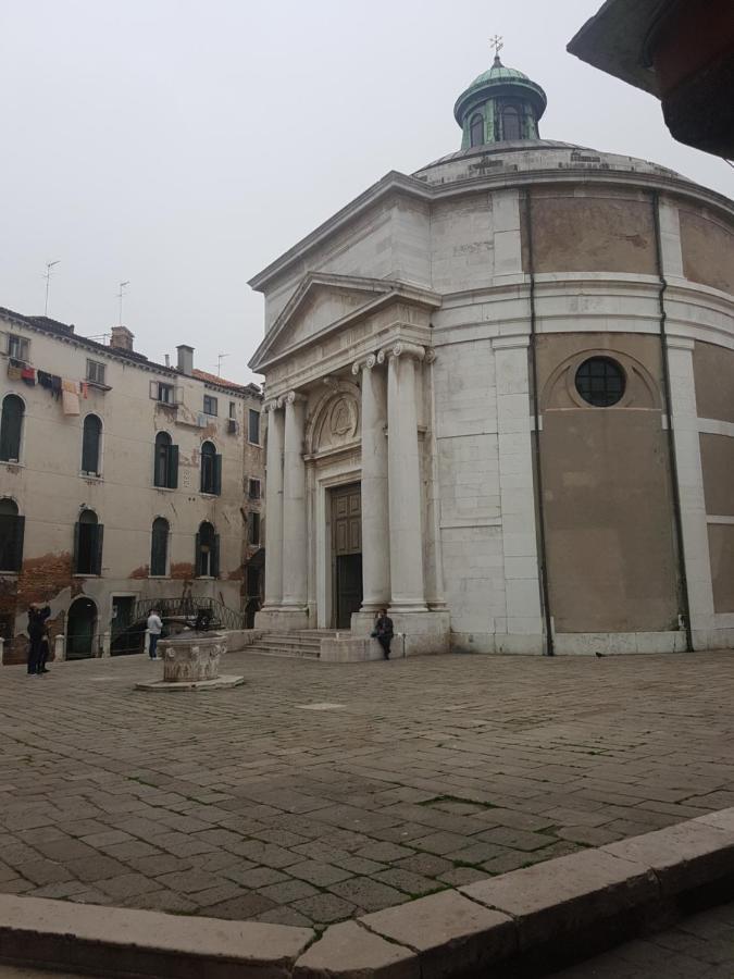 Venice Venezia ,Ghetto,Biennale, Campo Maddalena Bagian luar foto