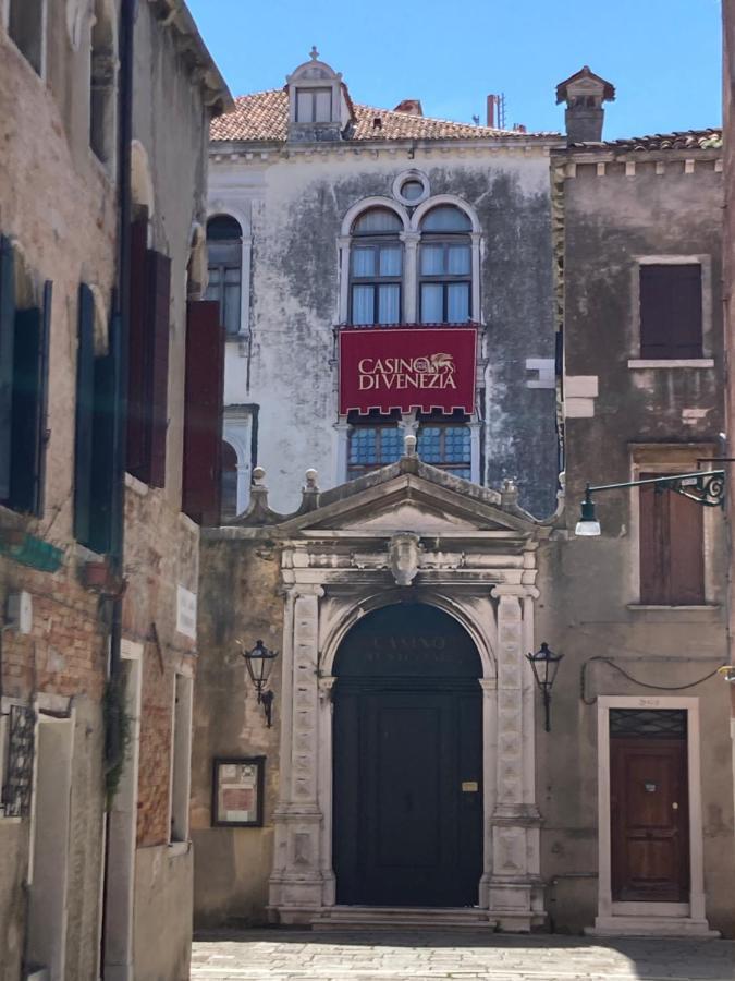 Venice Venezia ,Ghetto,Biennale, Campo Maddalena Bagian luar foto